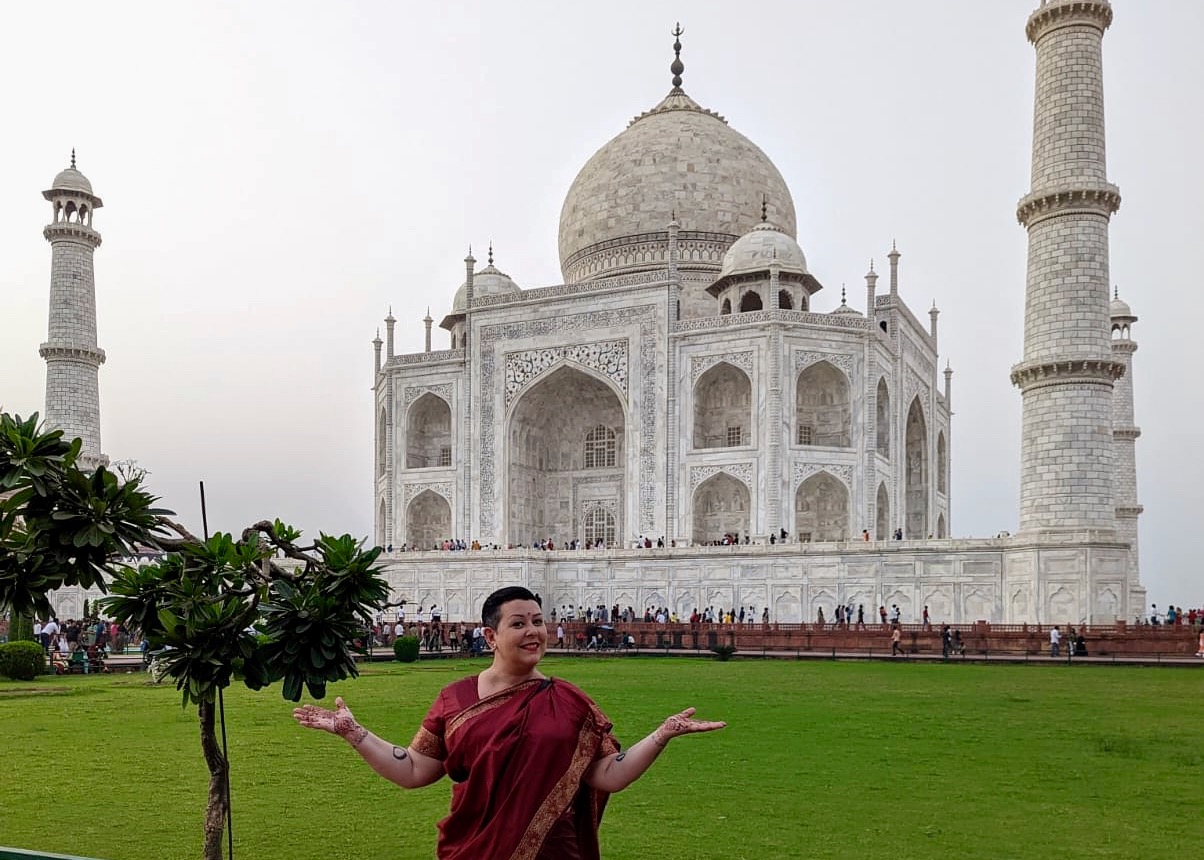 What to Wear in India as a Tourist to Feel Comfortable & Safe