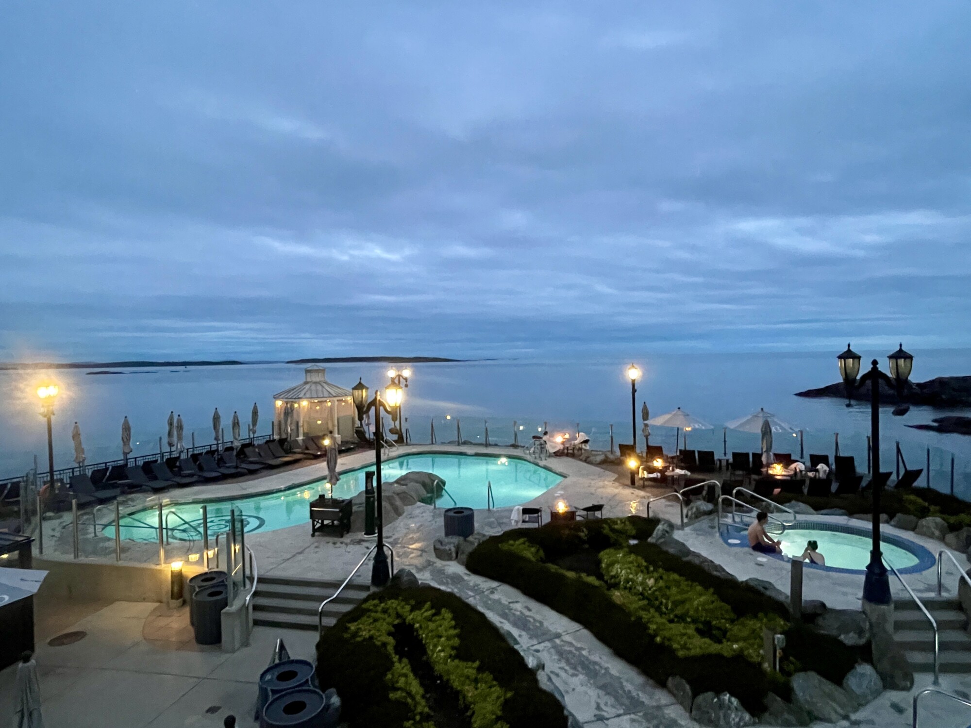 Oak Bay Beach Hotel Nordic Spa in Victoria